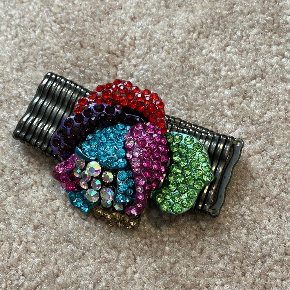 Stretchy fun bracelet